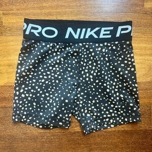 Nike Pro Shorts Gold & Black SZ M Girls